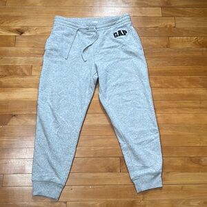 GAP gray sweatpants